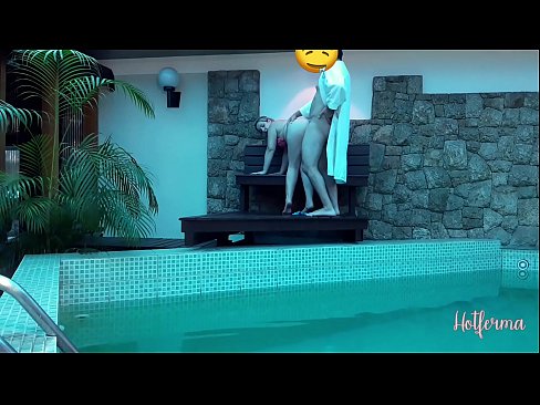 ❤️ Tus thawj coj caw tus tub txib mus rau hauv lub pas dej, tab sis tsis tuaj yeem tiv taus kub ☑ porno ntawm hmn.xxxpornolive.ru%